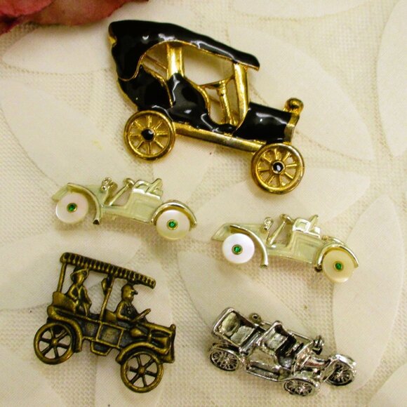 ANTIQUE CAR Mixed Material Brooch Lot ~ Five VINTAGE Early Automotive Pin Lot - Picture 9 of 11